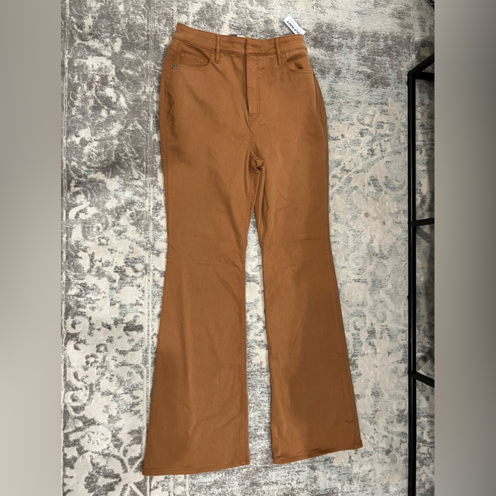 Brown Old Navy jeans. Size 4, new with tags!